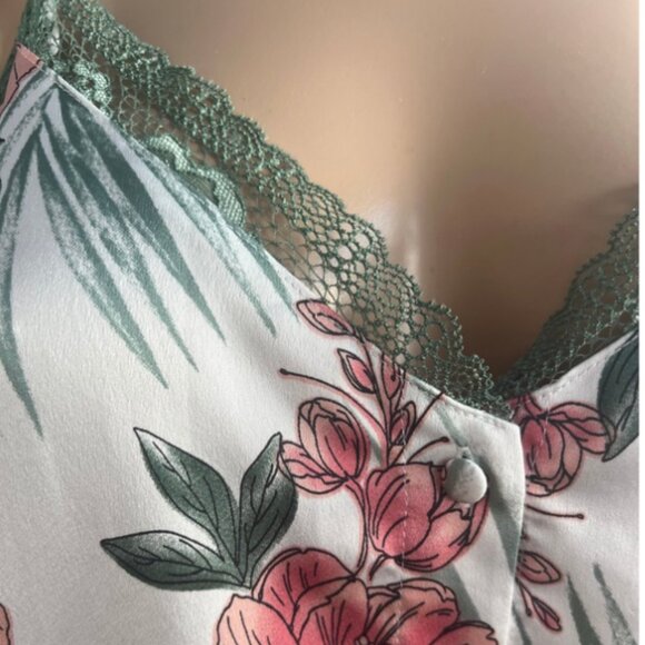 LA VIE EN ROSE One piece jumpsuit / Lingerie / Floral & Lace / Size L - Picture 3 of 9